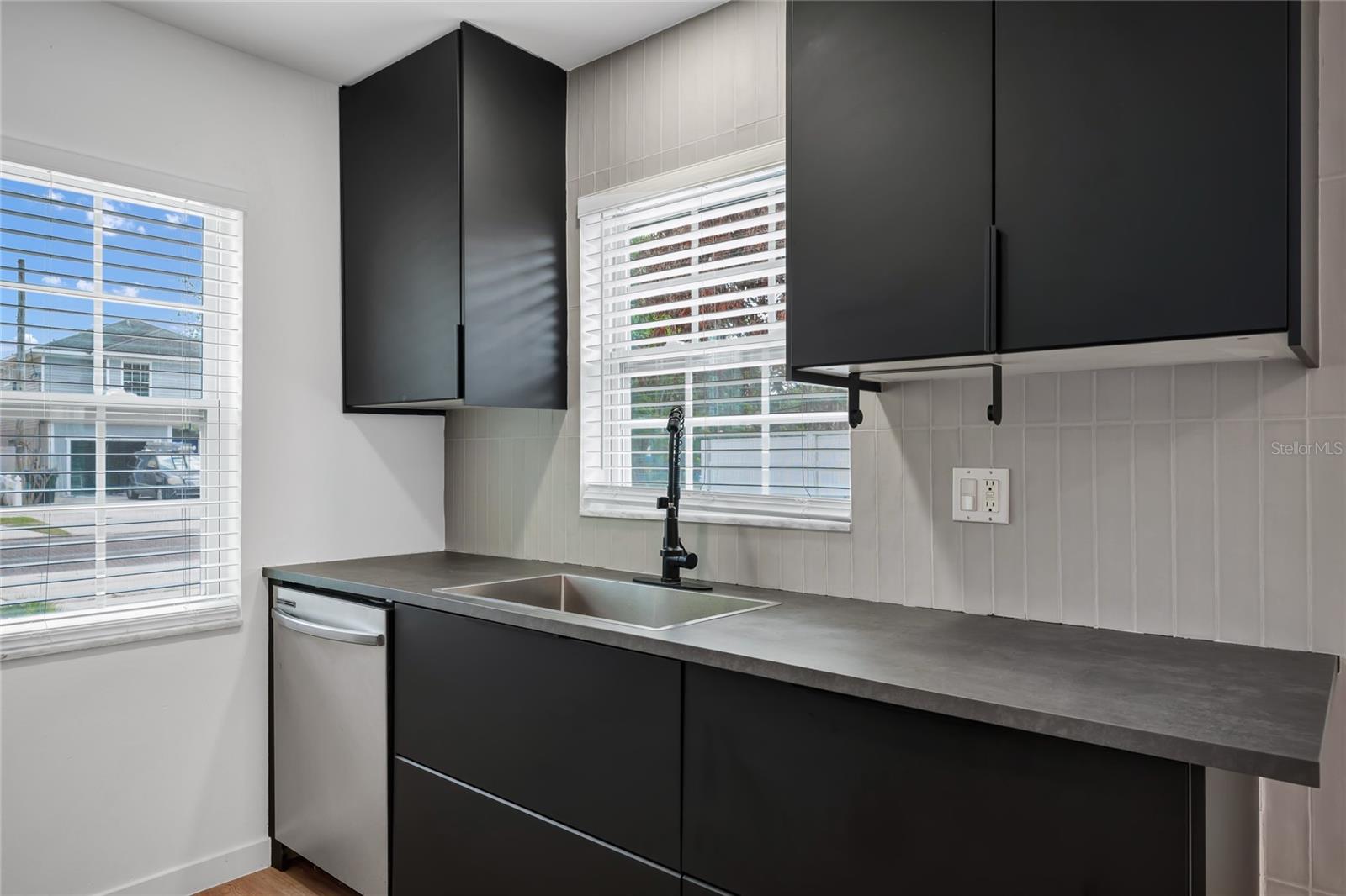 HIGHLAND GROVE 2ND ADD - Residential