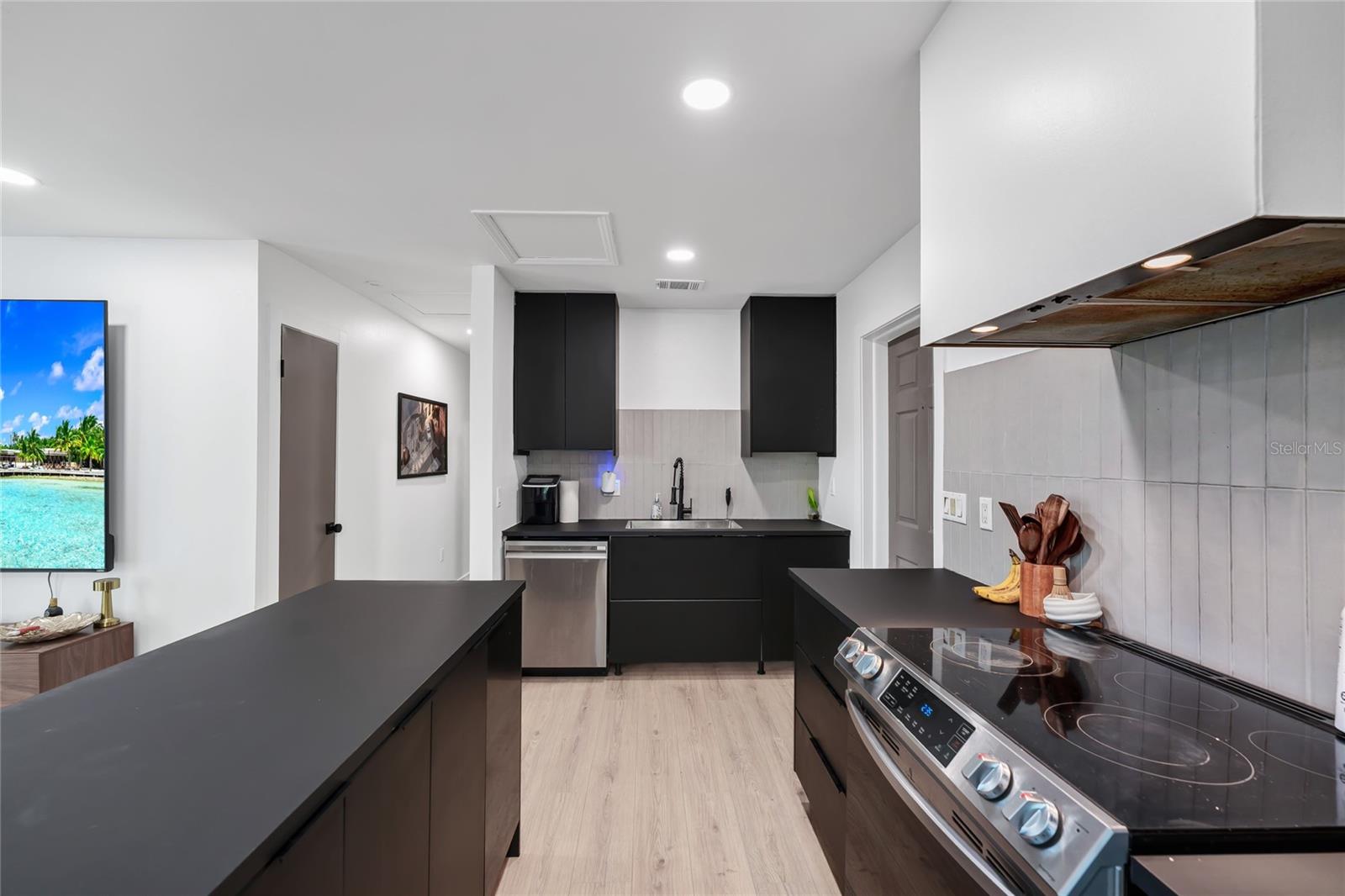HIGHLAND GROVE 2ND ADD - Residential