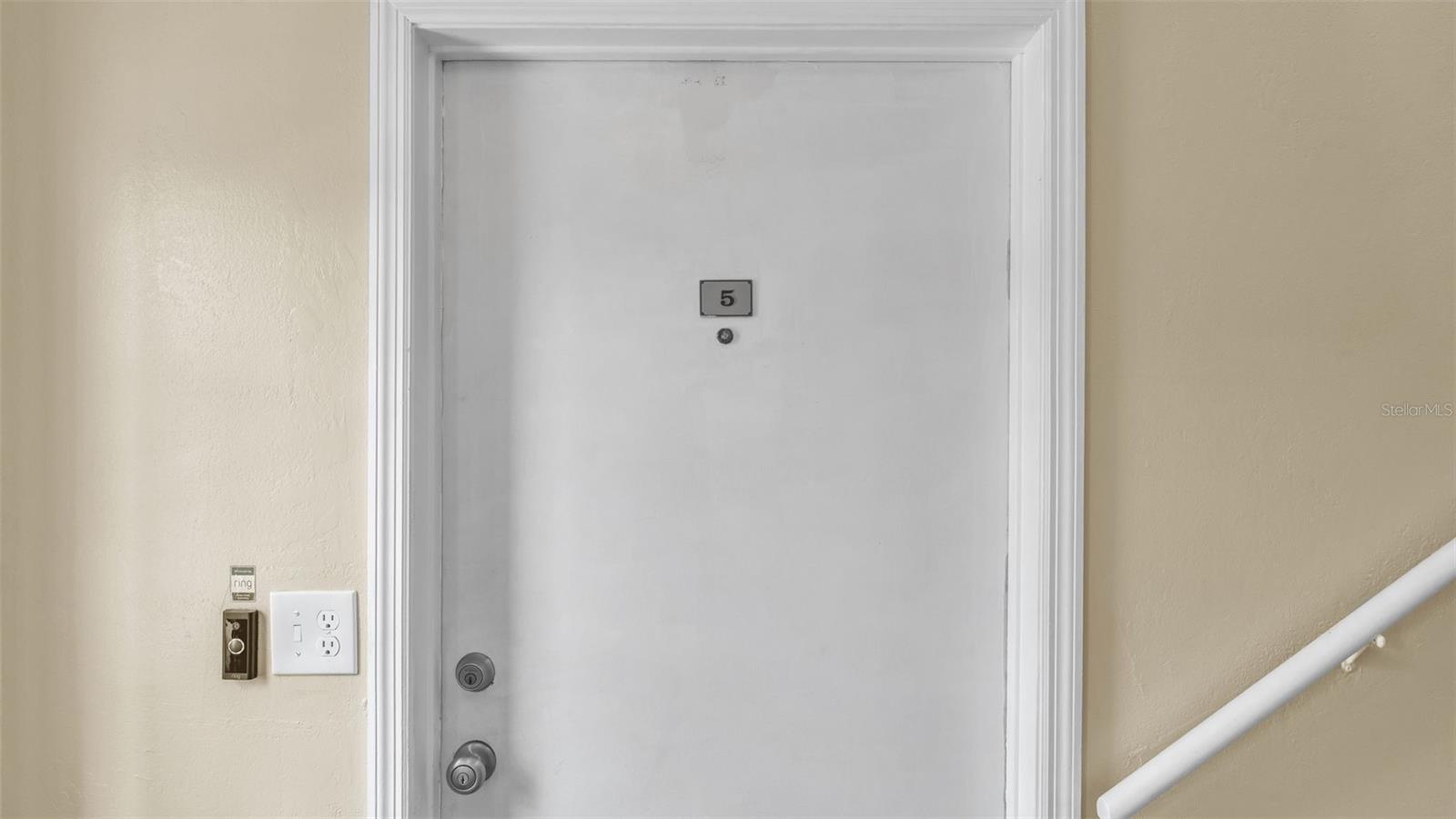 LAKE BENTLEY SHORES CONDO PH 01 - Residential