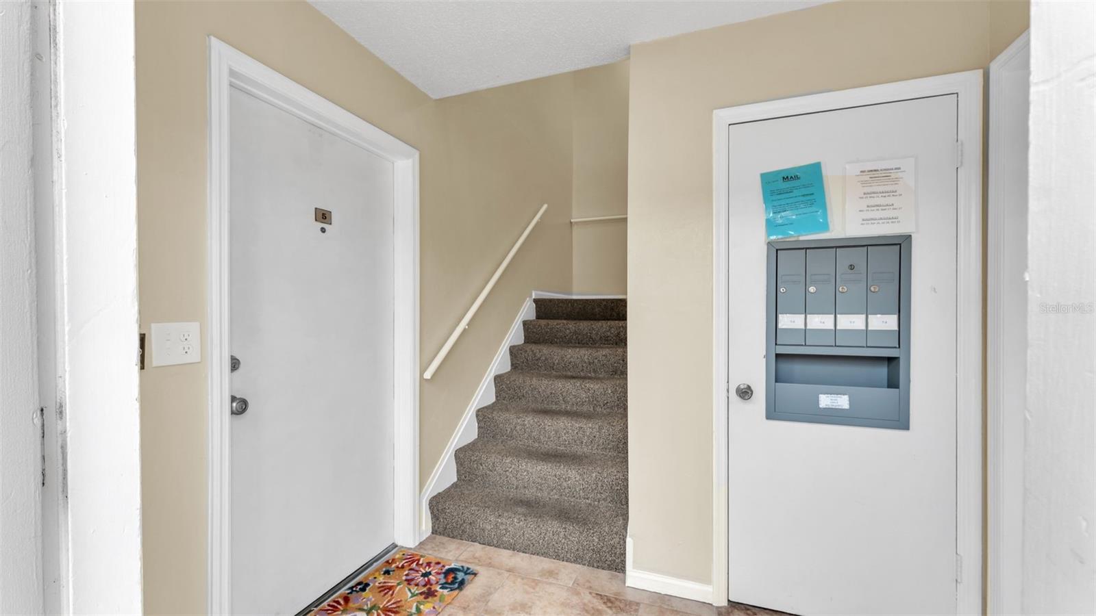 LAKE BENTLEY SHORES CONDO PH 01 - Residential