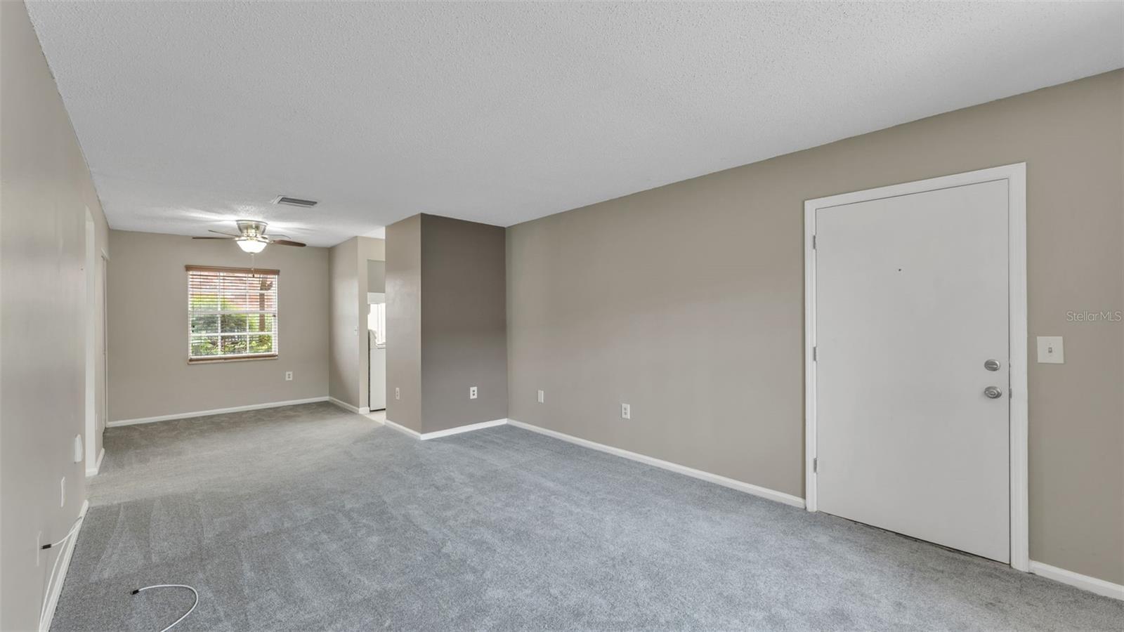 LAKE BENTLEY SHORES CONDO PH 01 - Residential