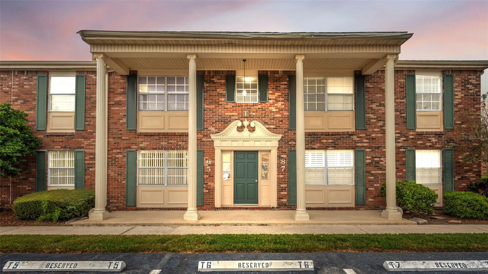 LAKE BENTLEY SHORES CONDO PH 01 - Residential