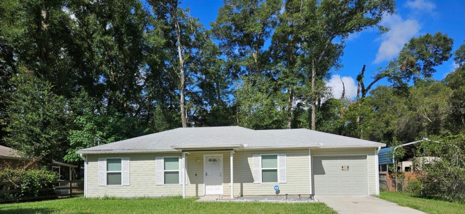 OCALA PARK ESTATE - Residential Lease