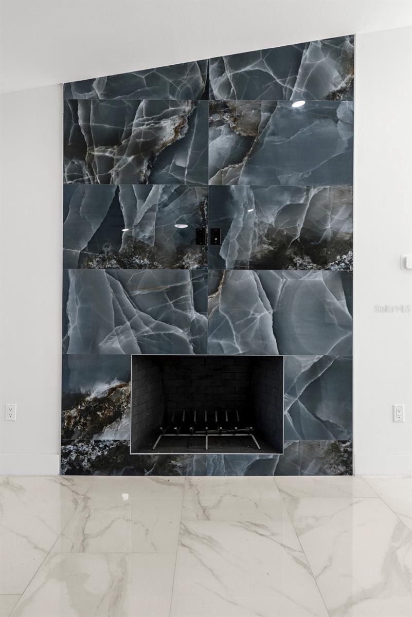 TRINITY ACRES - Residential