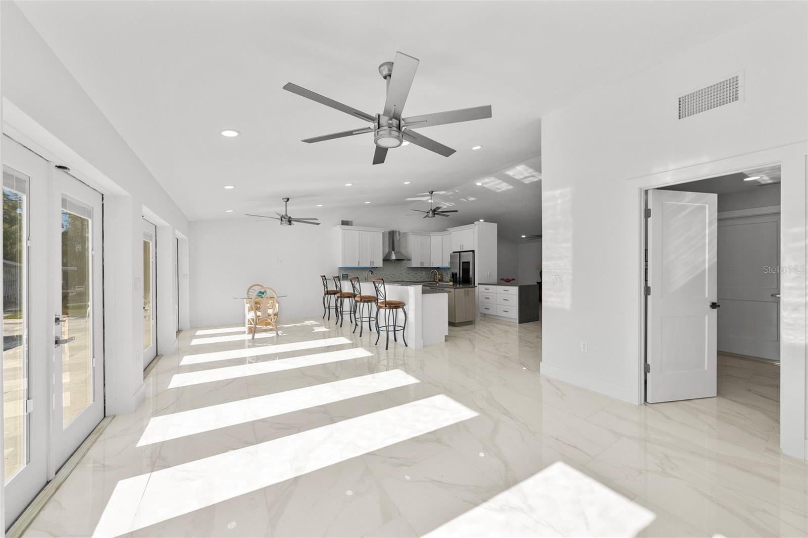 TRINITY ACRES - Residential