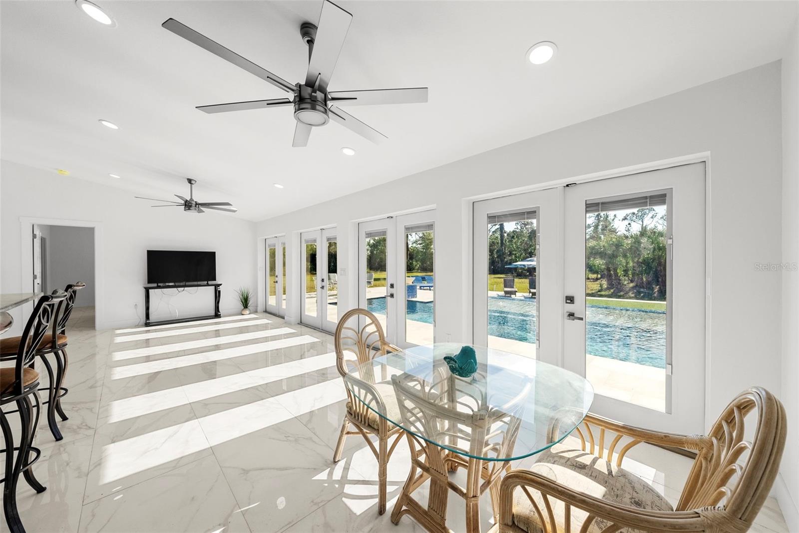 TRINITY ACRES - Residential