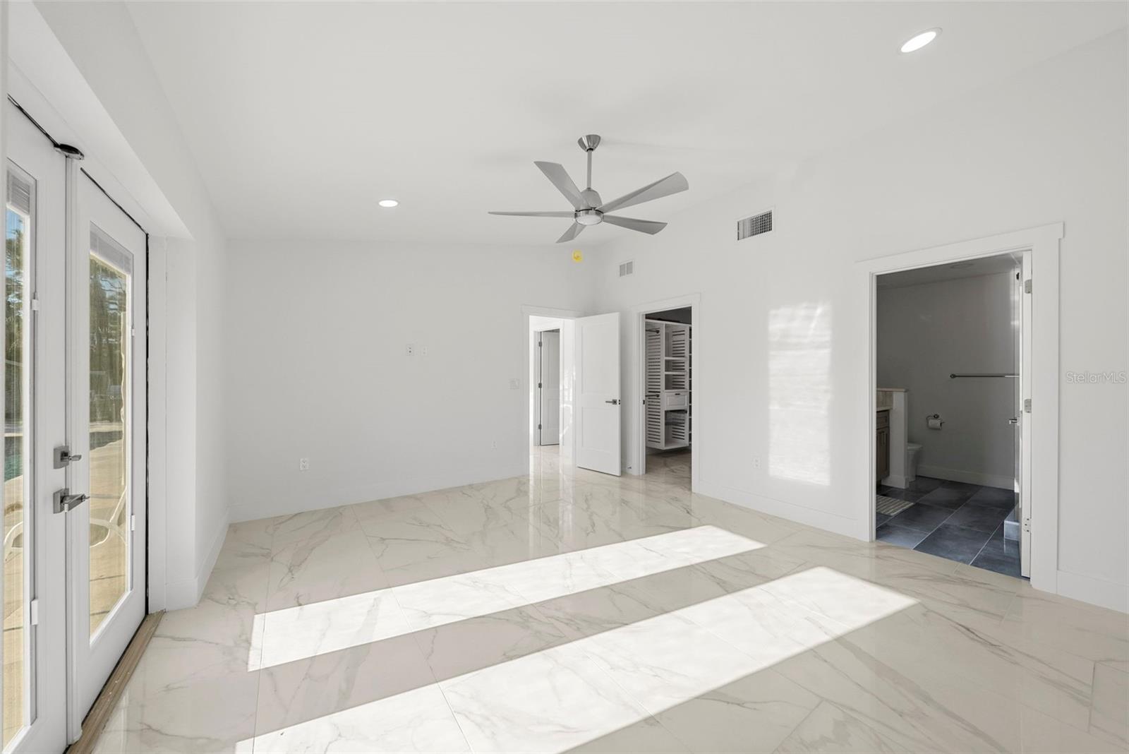 TRINITY ACRES - Residential