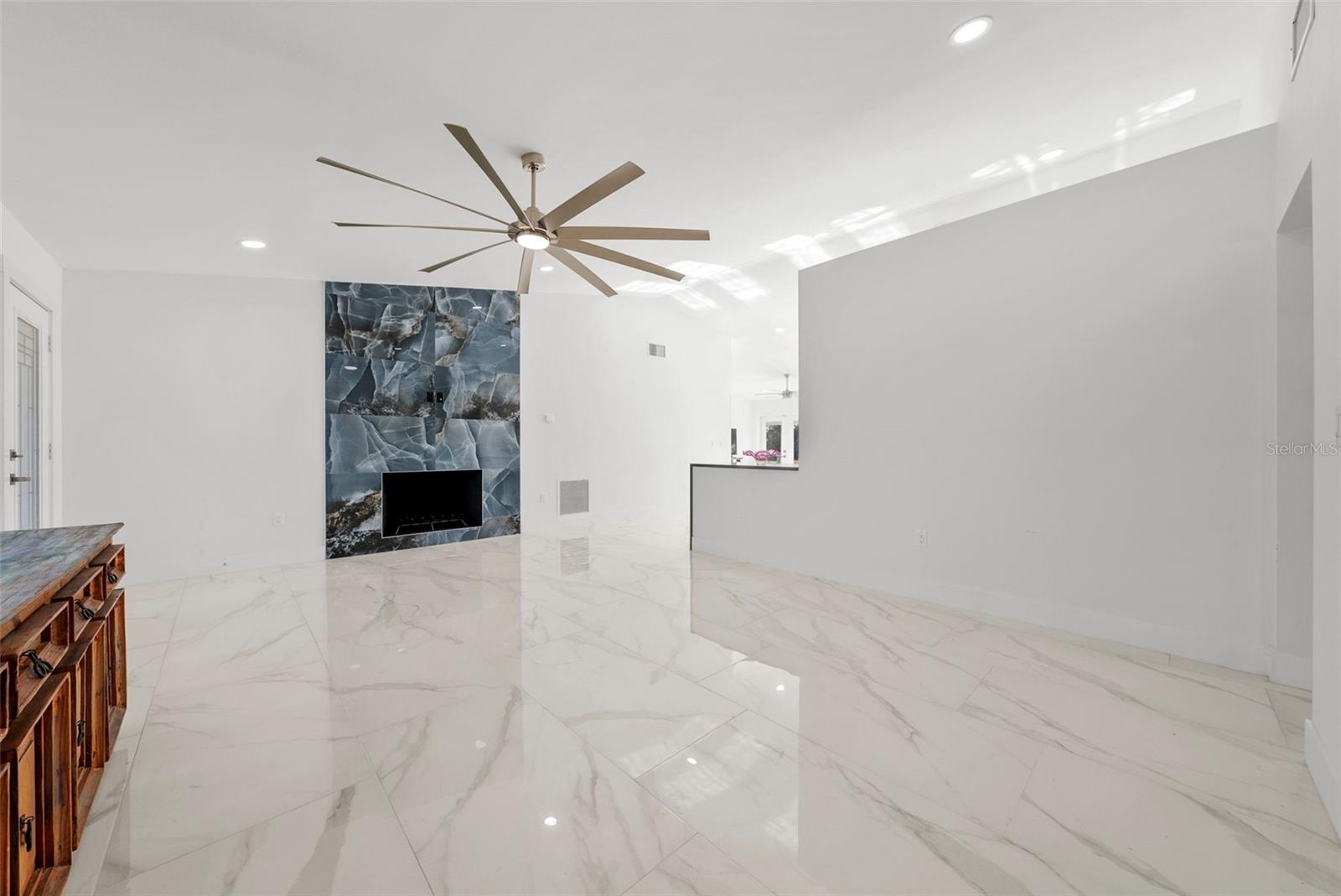 TRINITY ACRES - Residential