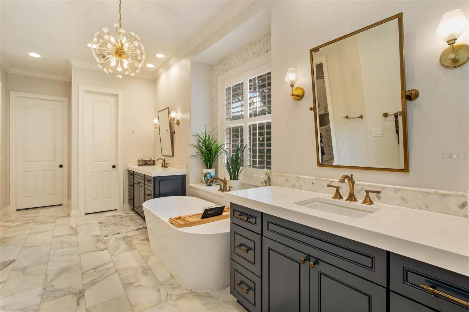 KEENES POINTE - Residential