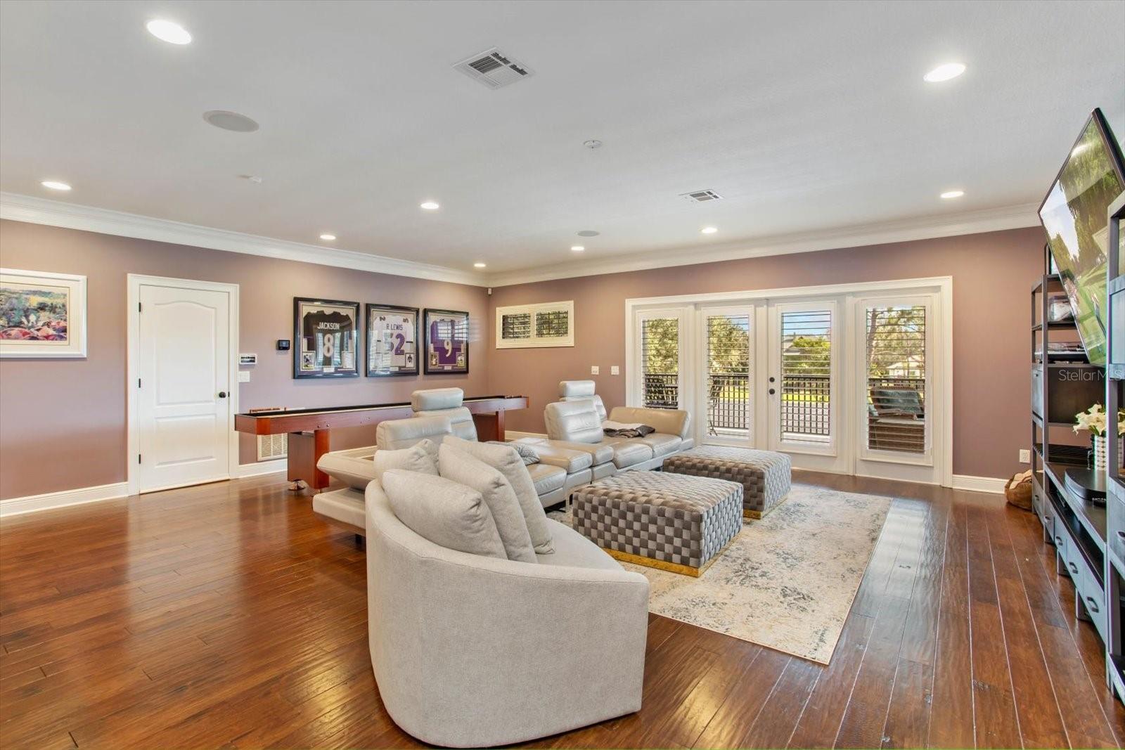 KEENES POINTE - Residential