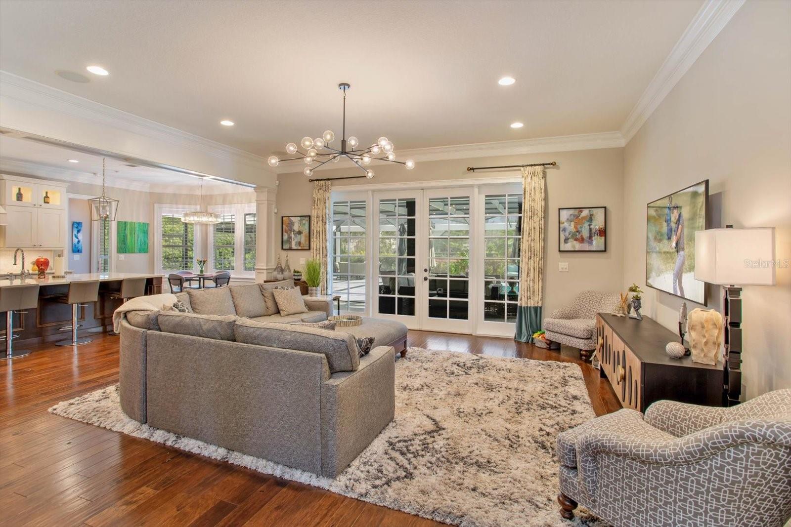 KEENES POINTE - Residential