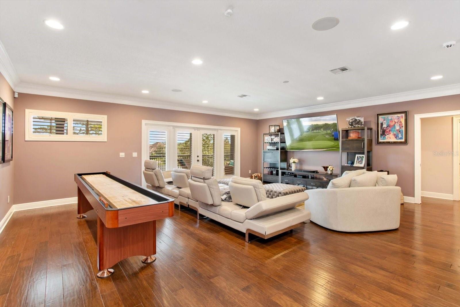 KEENES POINTE - Residential