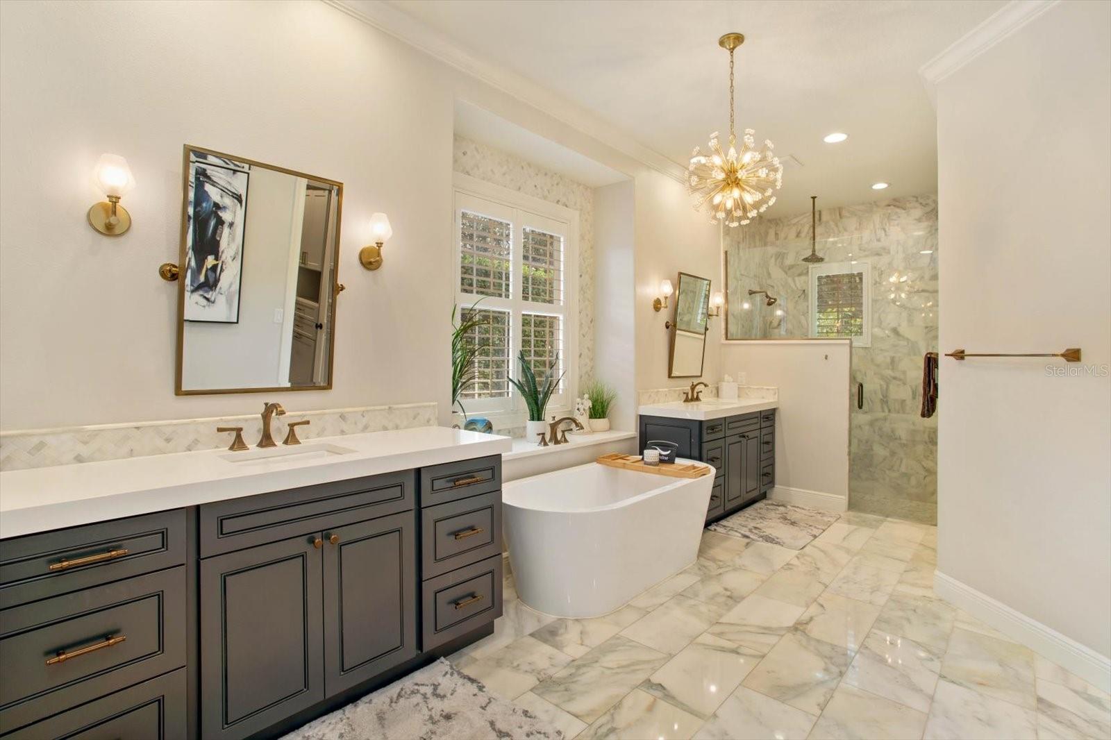 KEENES POINTE - Residential