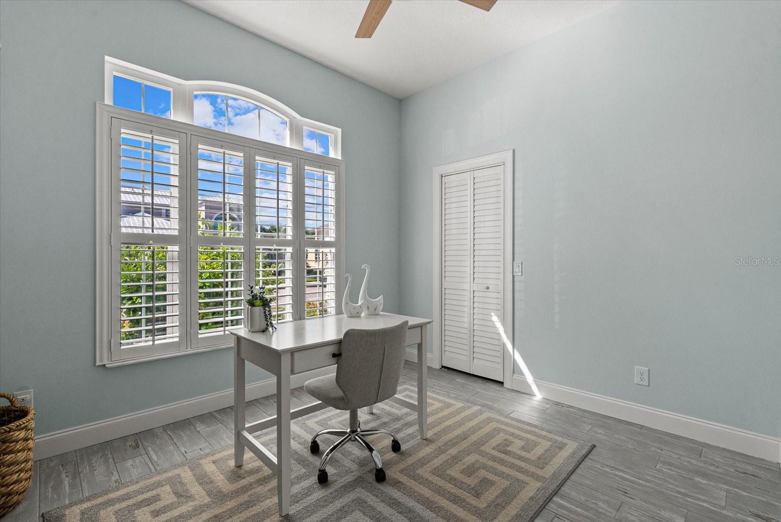 RIVERDALE - Residential