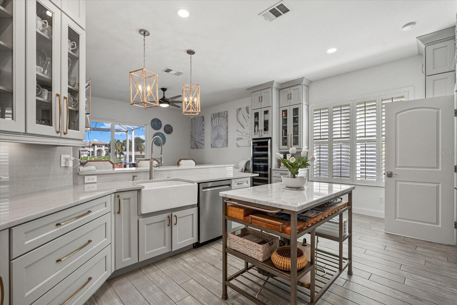 RIVERDALE - Residential