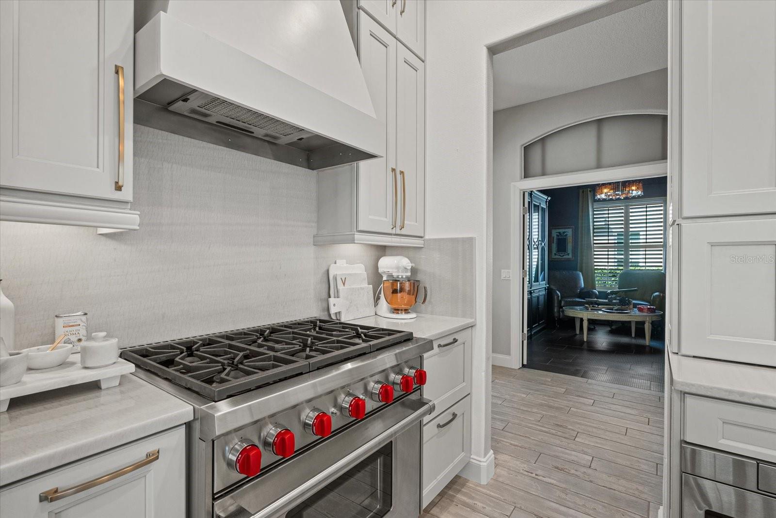 RIVERDALE - Residential