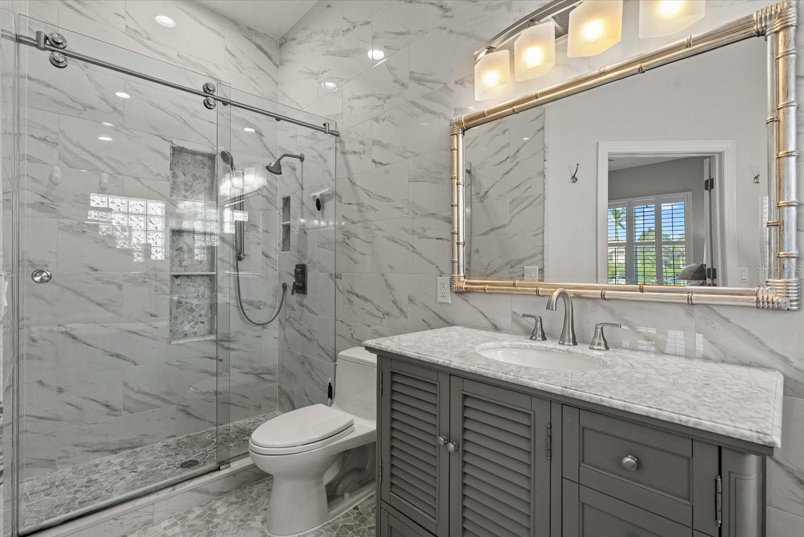 RIVERDALE - Residential