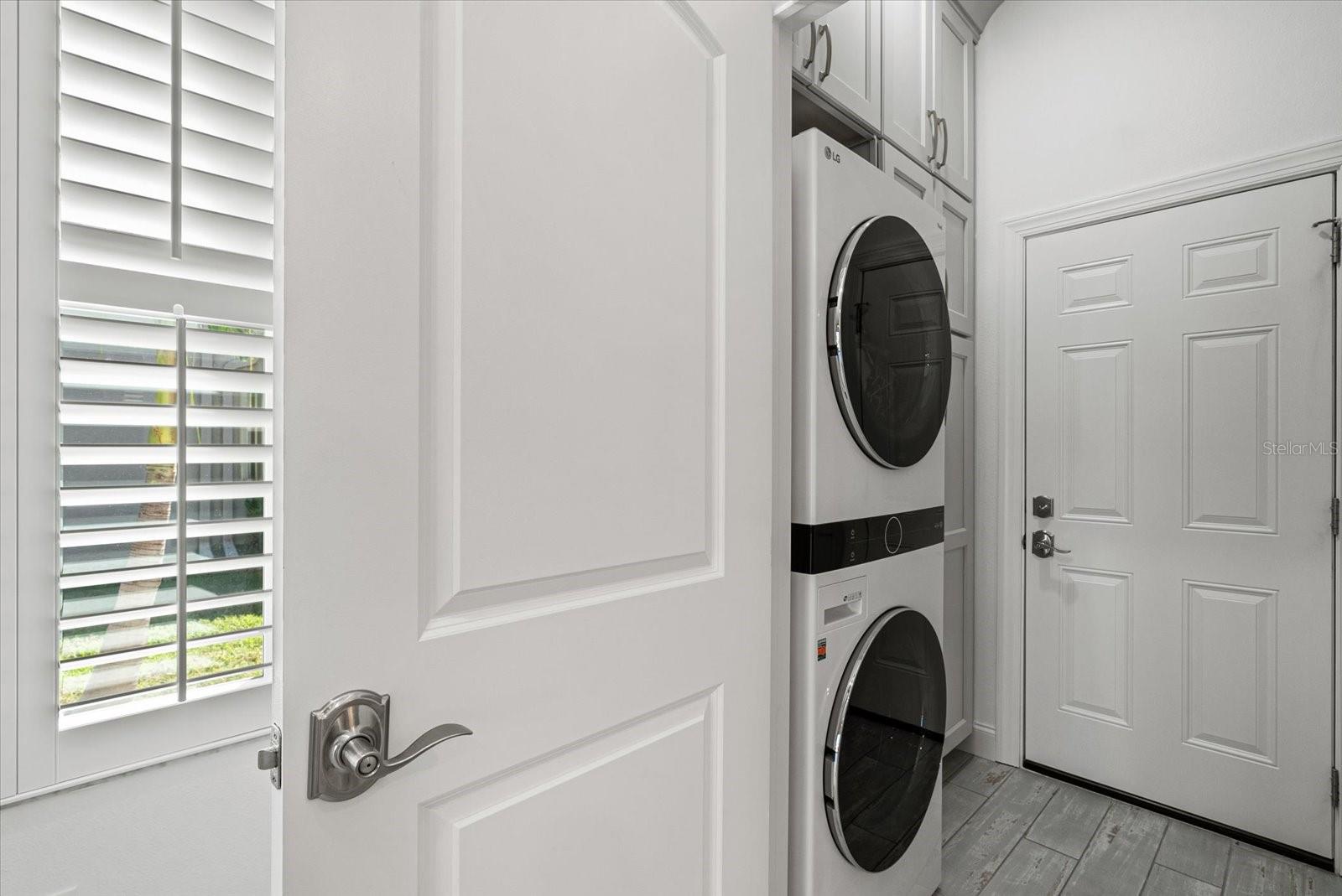 RIVERDALE - Residential