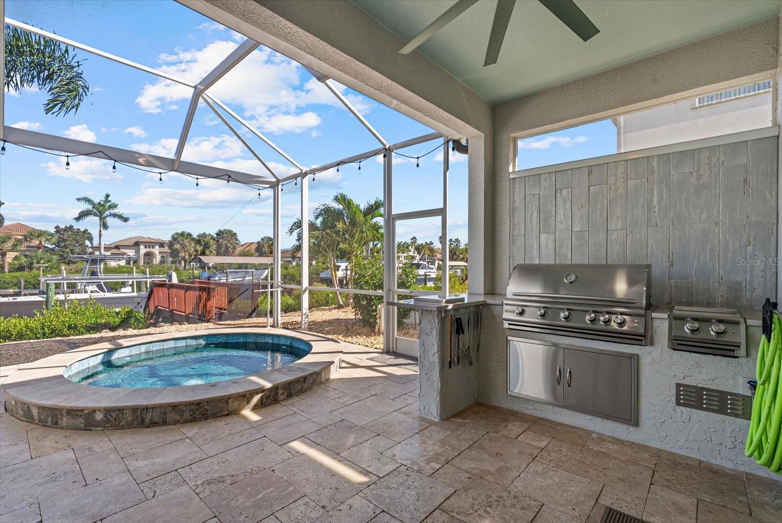 RIVERDALE - Residential