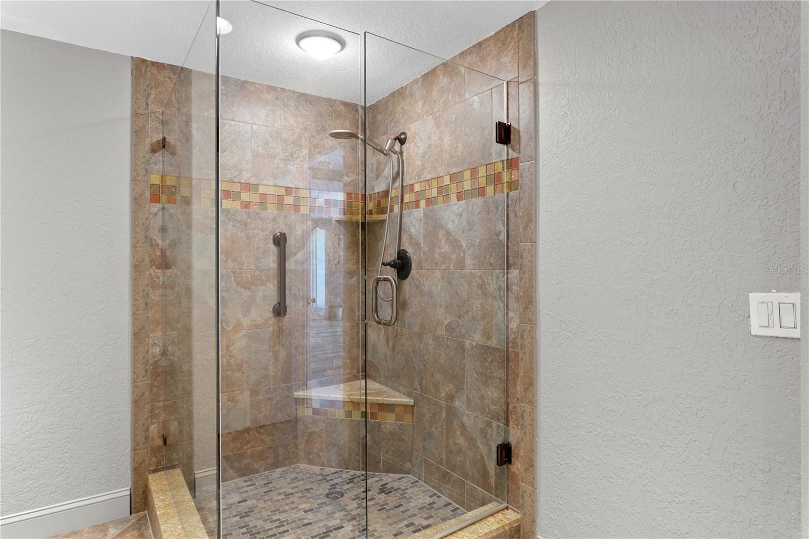 DOLPHIN CAY ANTIGUA - Residential