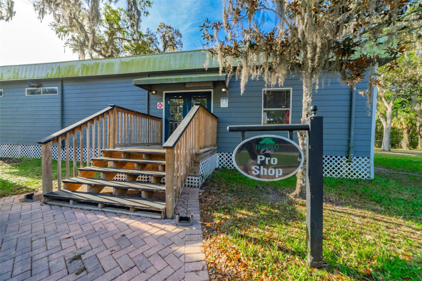 HERNANDO OAKS PH 1 - Residential