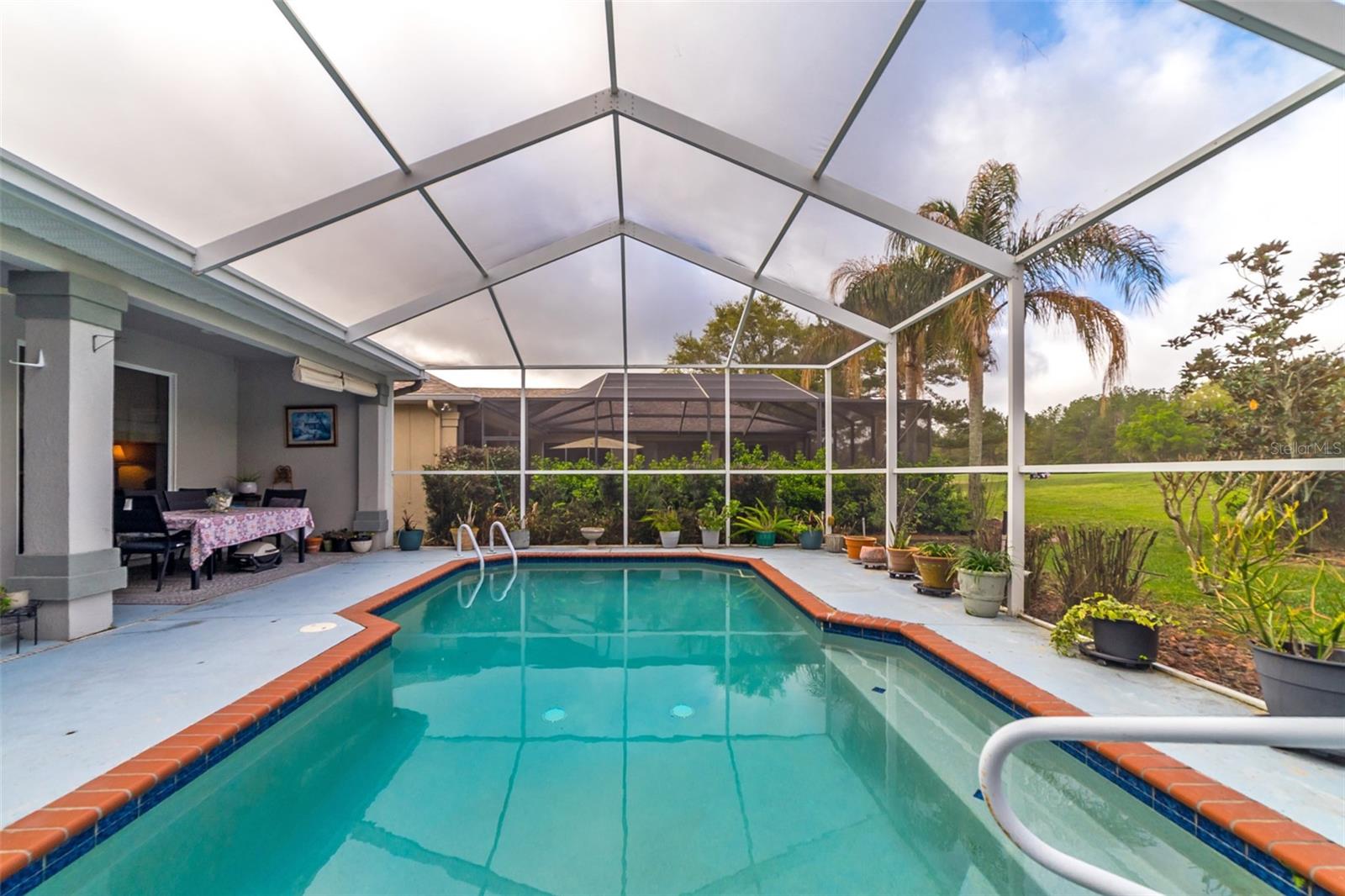 HERNANDO OAKS PH 1 - Residential