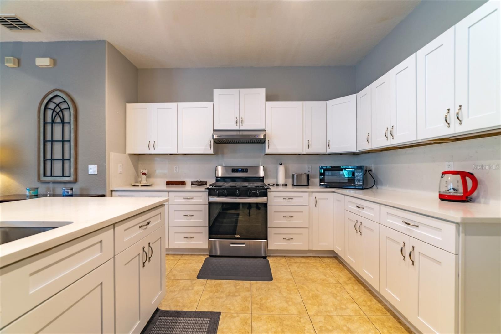 HERNANDO OAKS PH 1 - Residential