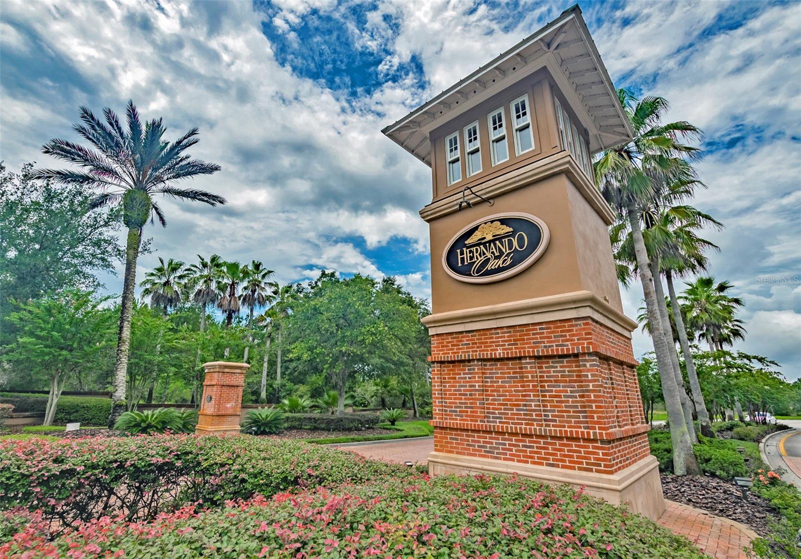 HERNANDO OAKS PH 1 - Residential