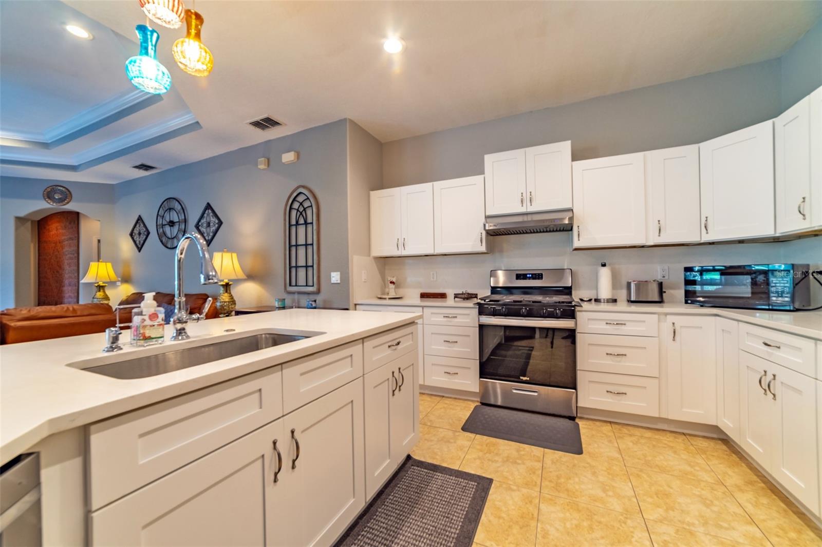 HERNANDO OAKS PH 1 - Residential