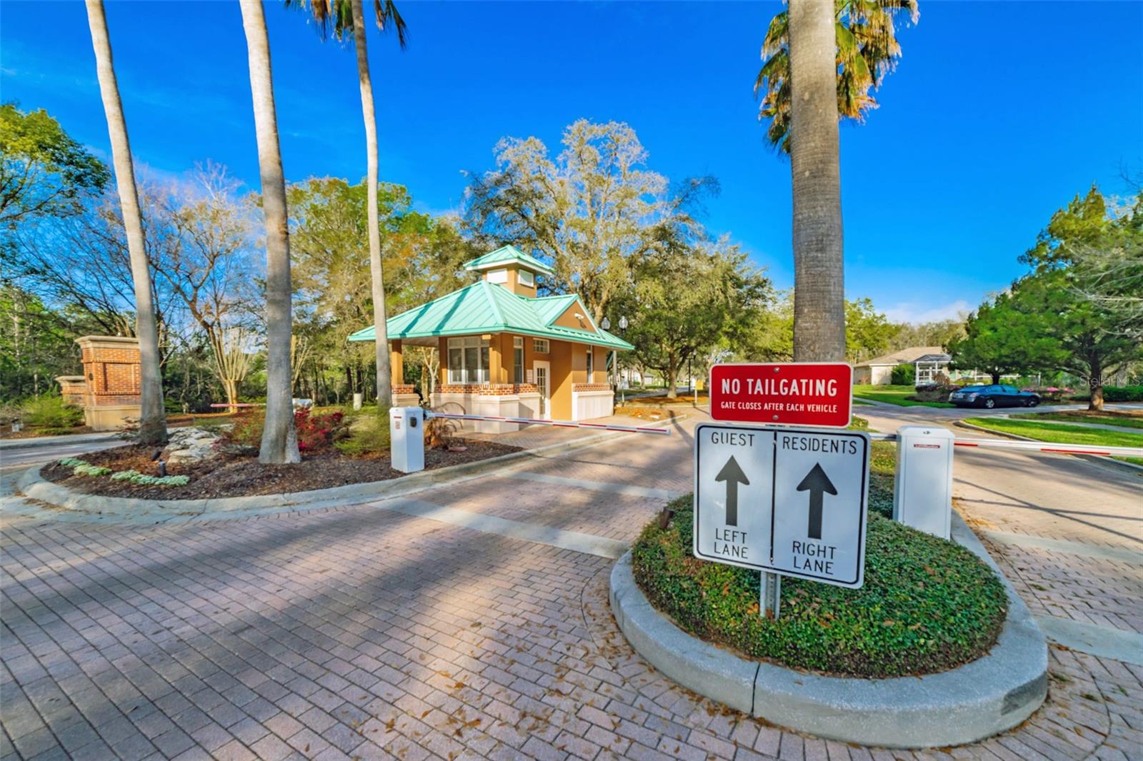 HERNANDO OAKS PH 1 - Residential