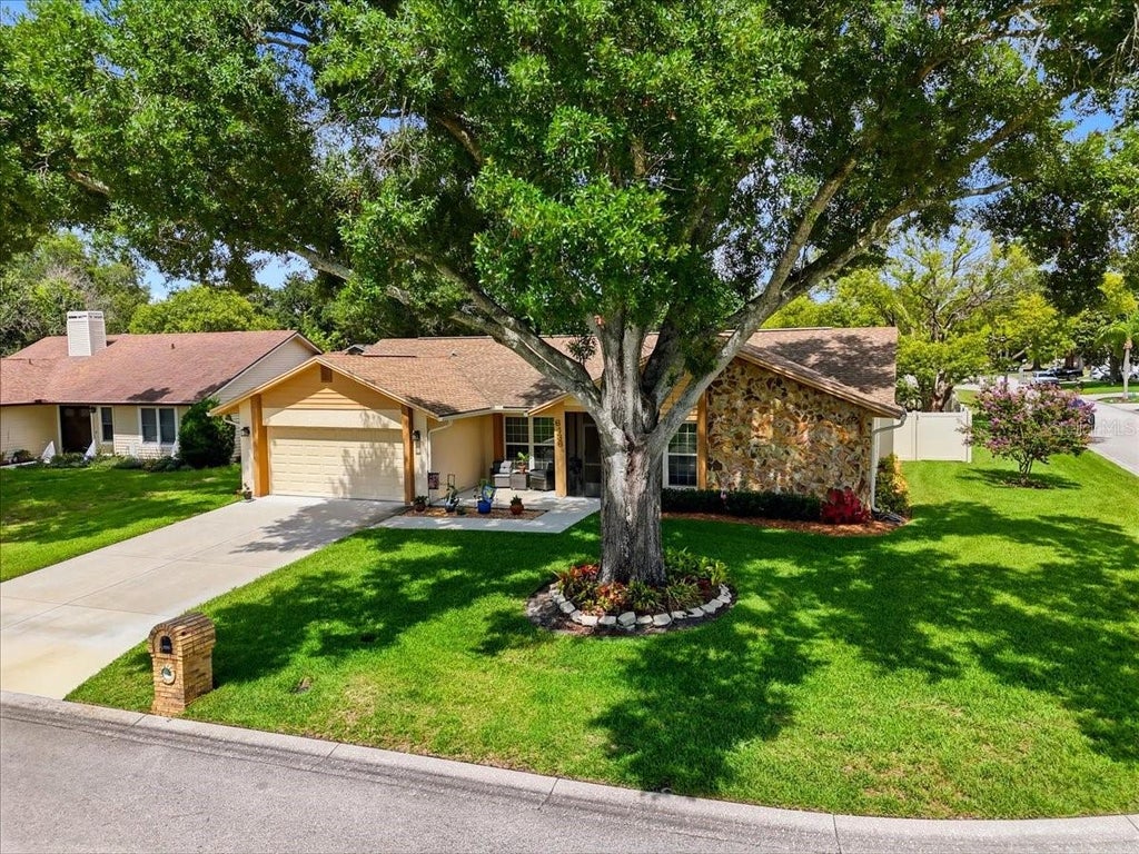 Photo of 6436 Butternut Drive, Lakeland, FL 33813 (MLS # L4965263)