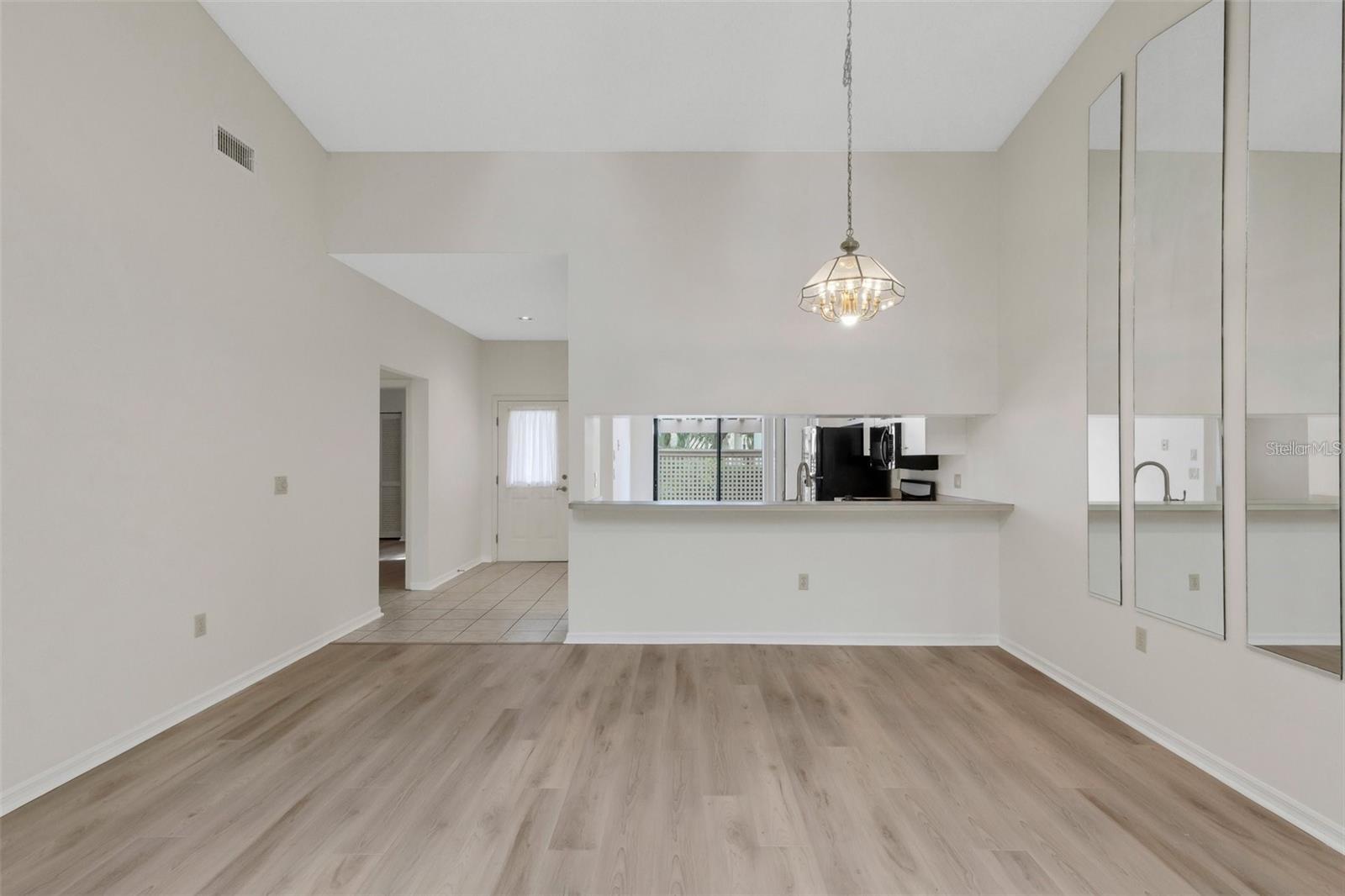 HAMPSTEAD HEATH - Residential Lease