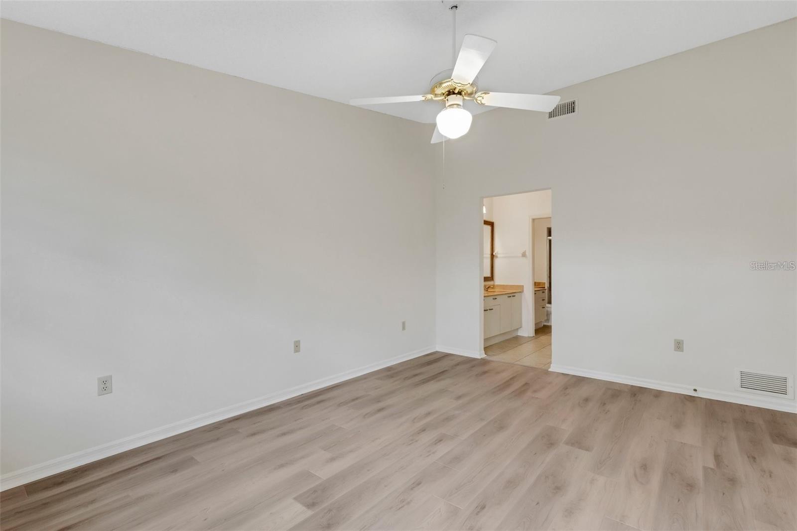 HAMPSTEAD HEATH - Residential Lease