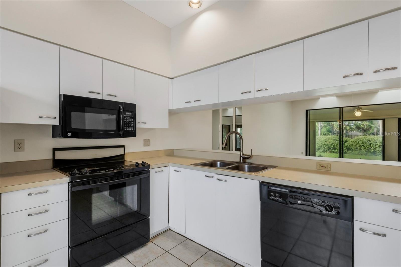 HAMPSTEAD HEATH - Residential Lease