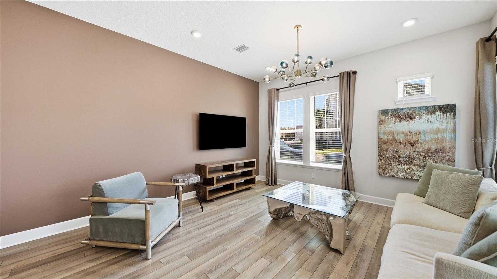 TIDAL POINTE/SOUTBSIDE QUARTER - Residential