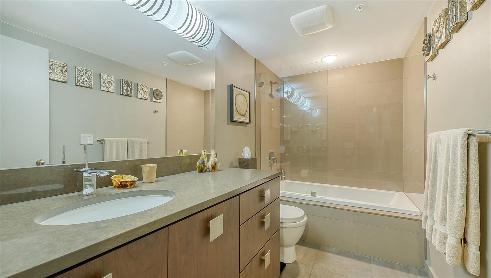 FAIRWAY BAY 2 PH 1 - Residential