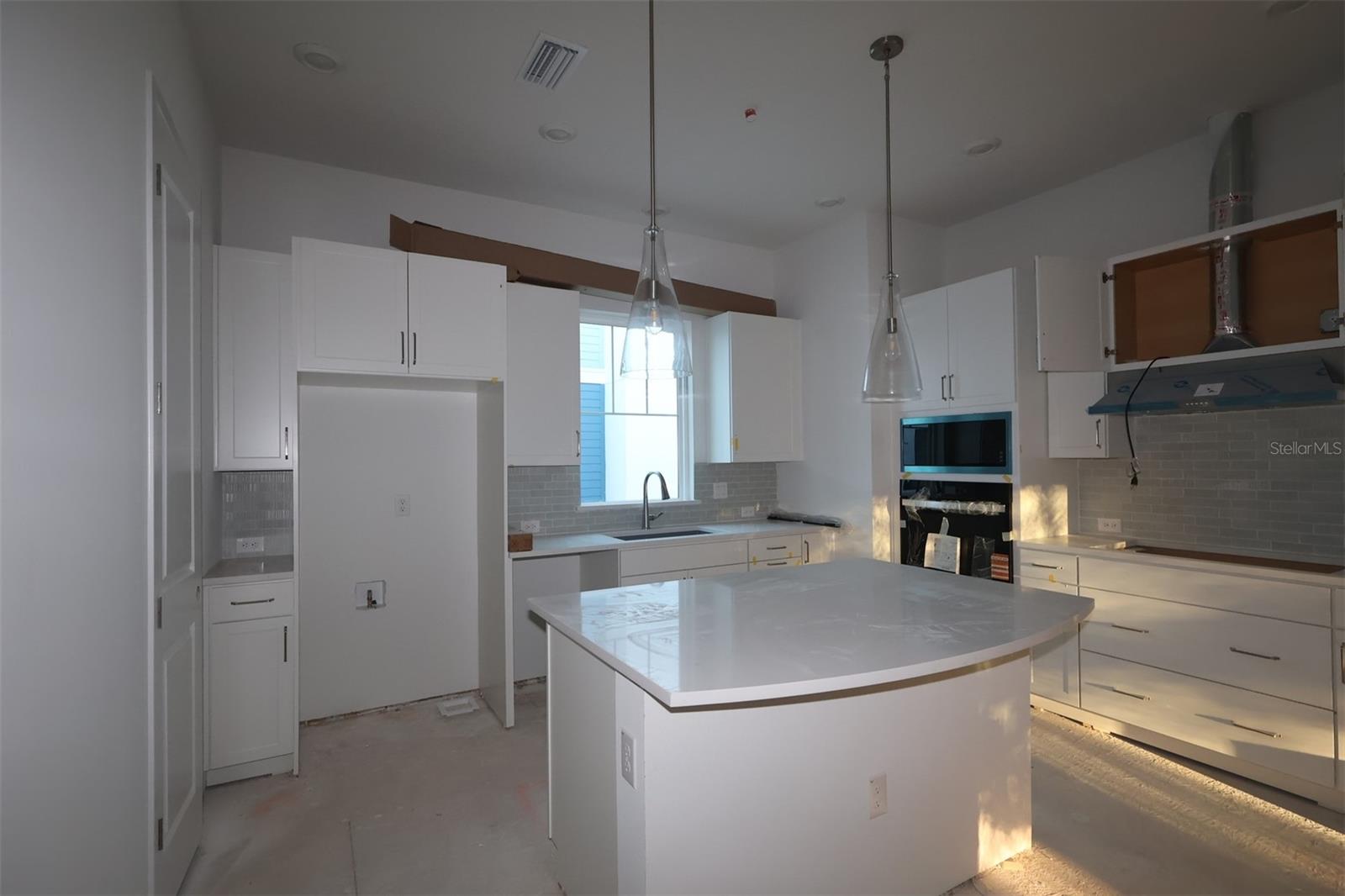 APEX AT SEMINOLE HEIGHTS - Residential