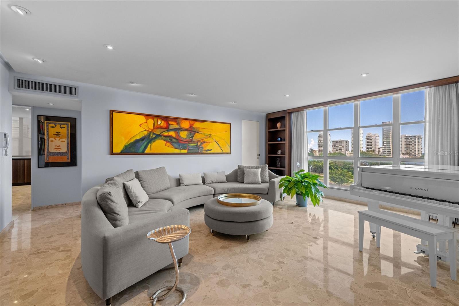 LAGUNA 3 - Residential