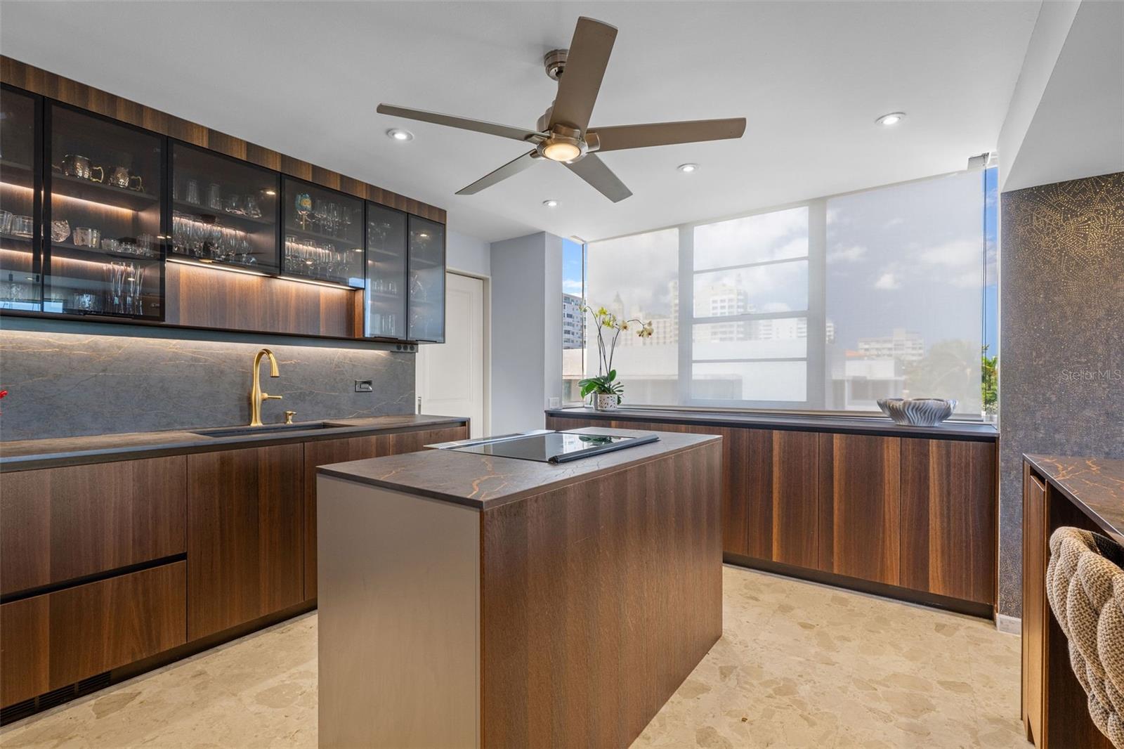 LAGUNA 3 - Residential