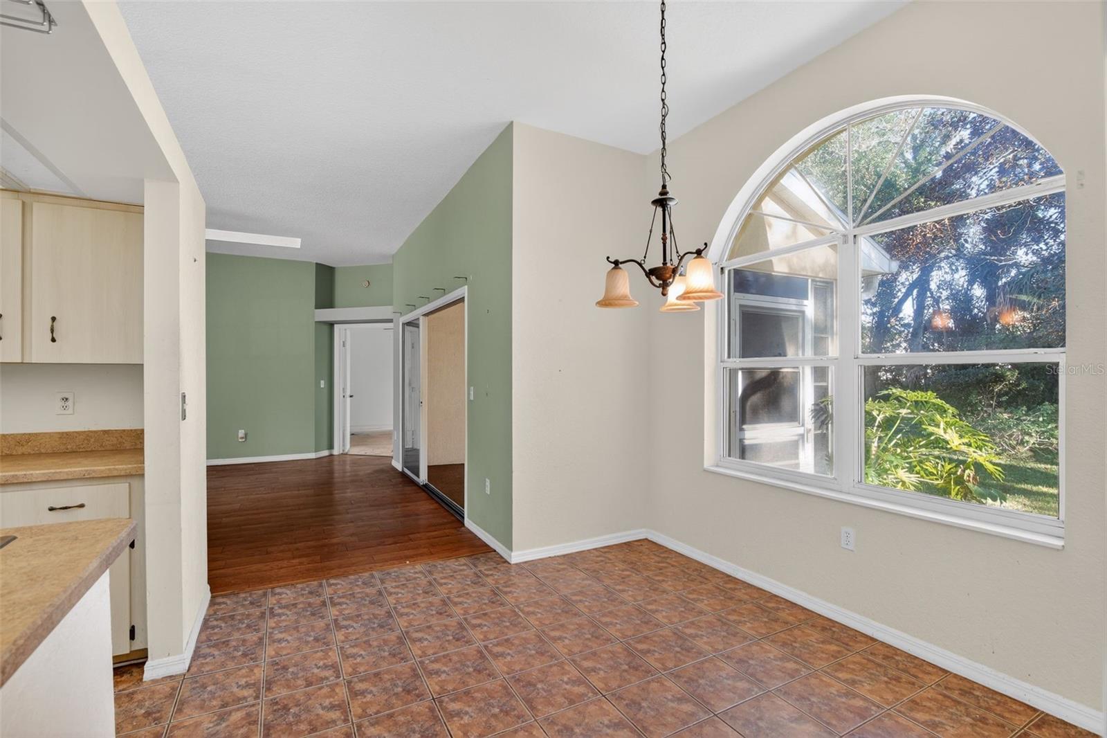 OAK RUN TIMBERGATE - Residential