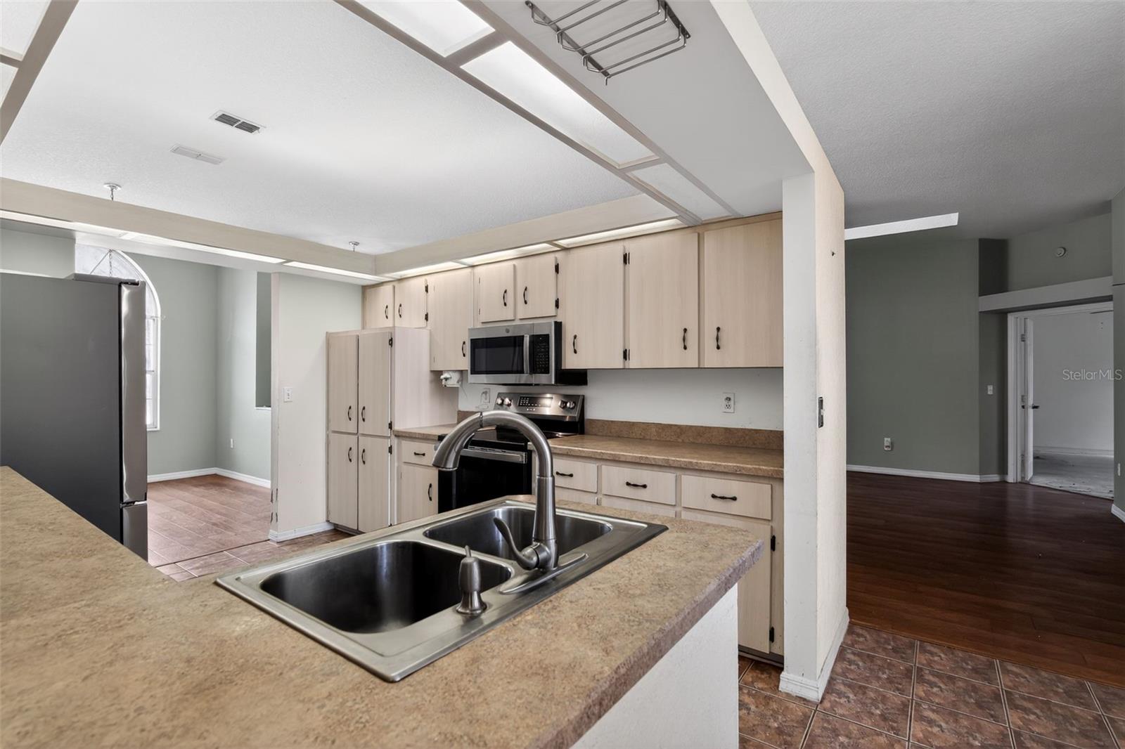 OAK RUN TIMBERGATE - Residential