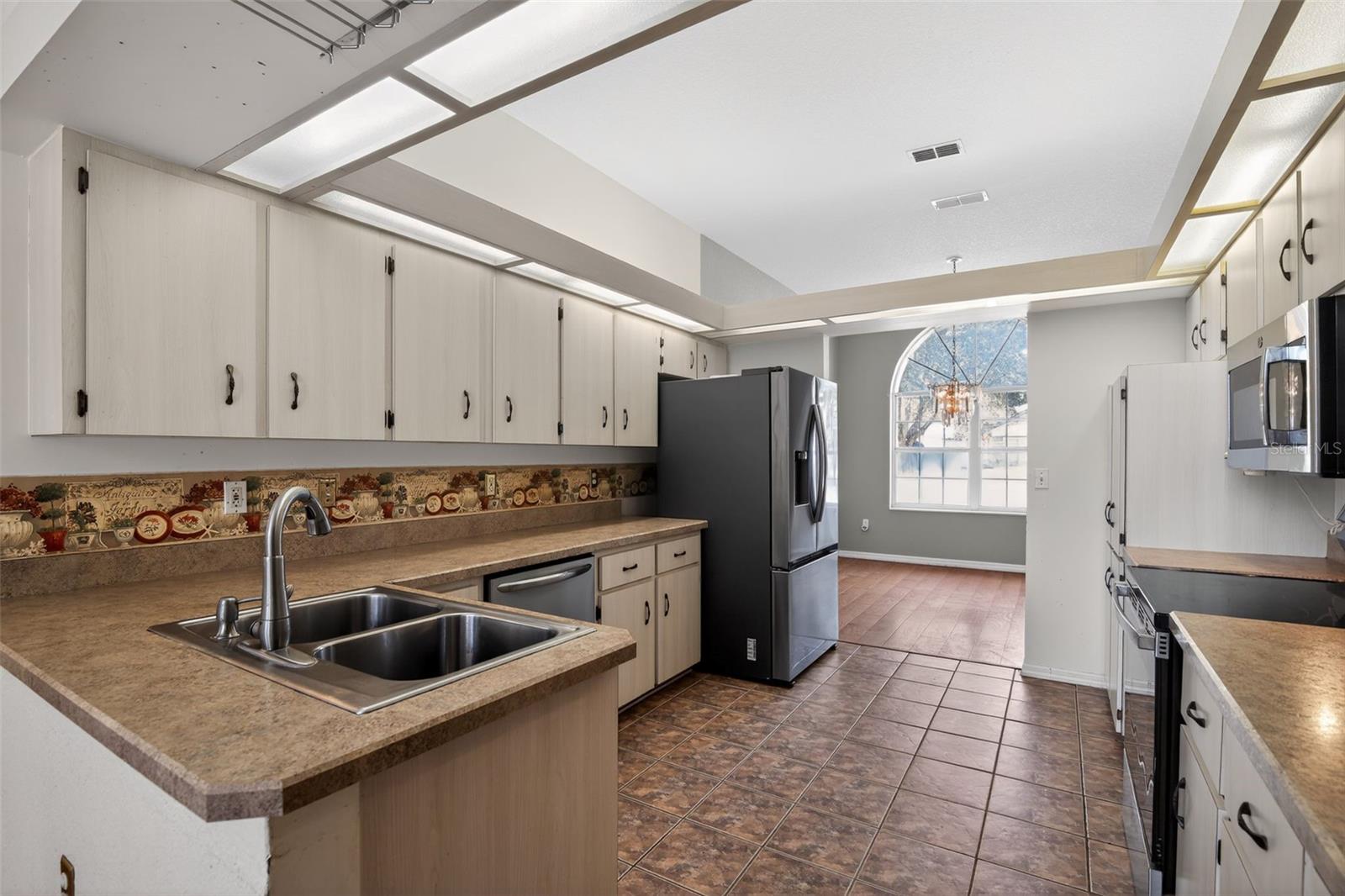 OAK RUN TIMBERGATE - Residential