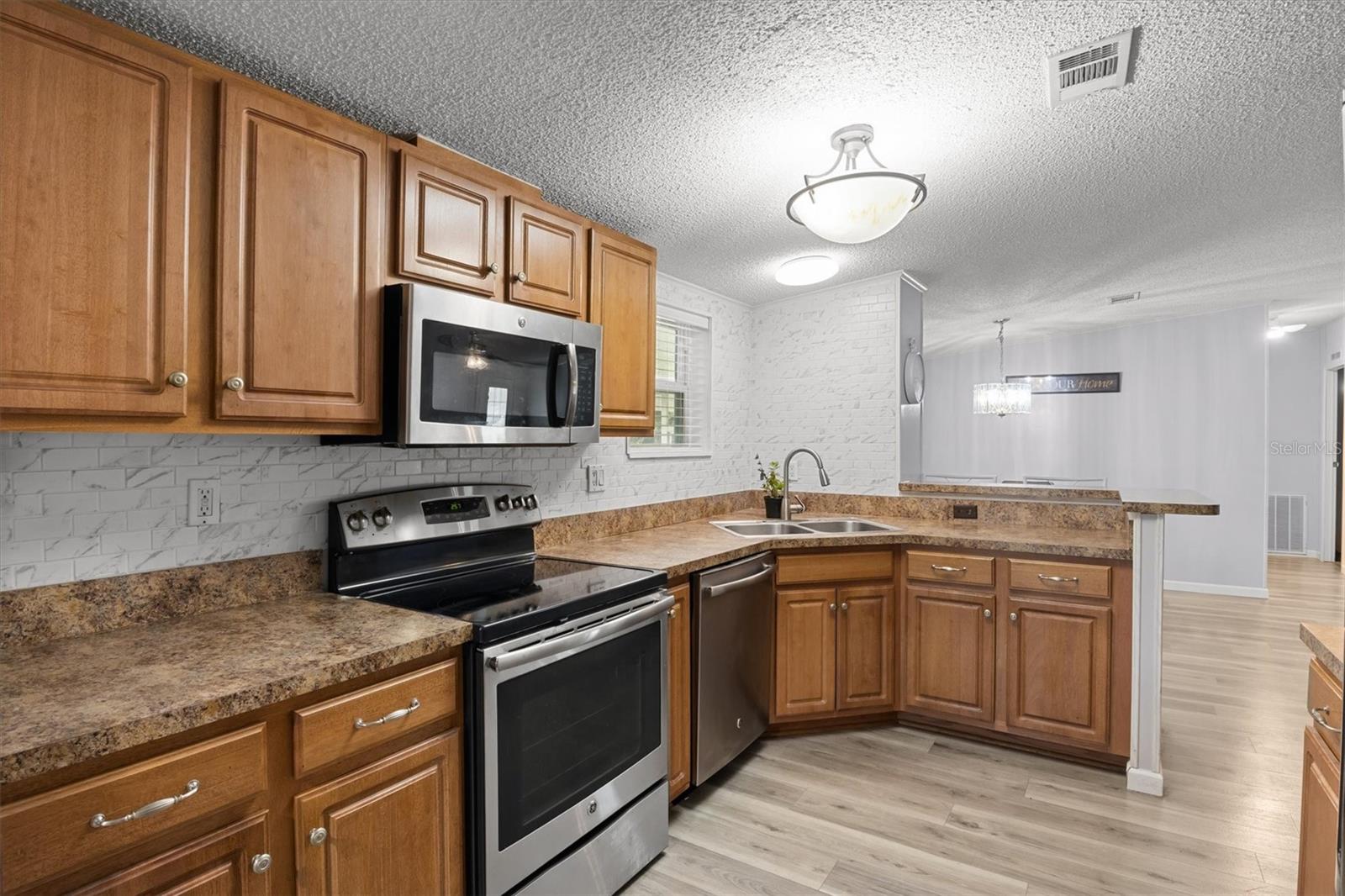 TWIN FOUNTAINS INC A CONDO MHP - Residential