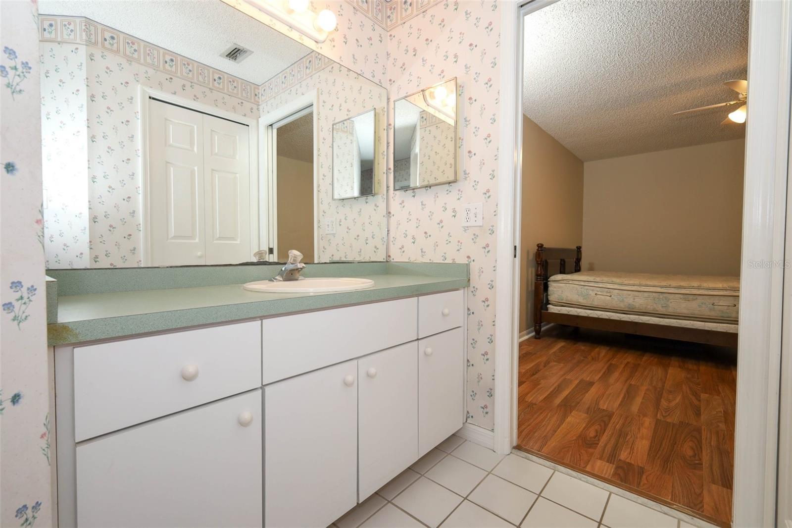 DELTONA LAKES UNIT 07 - Residential