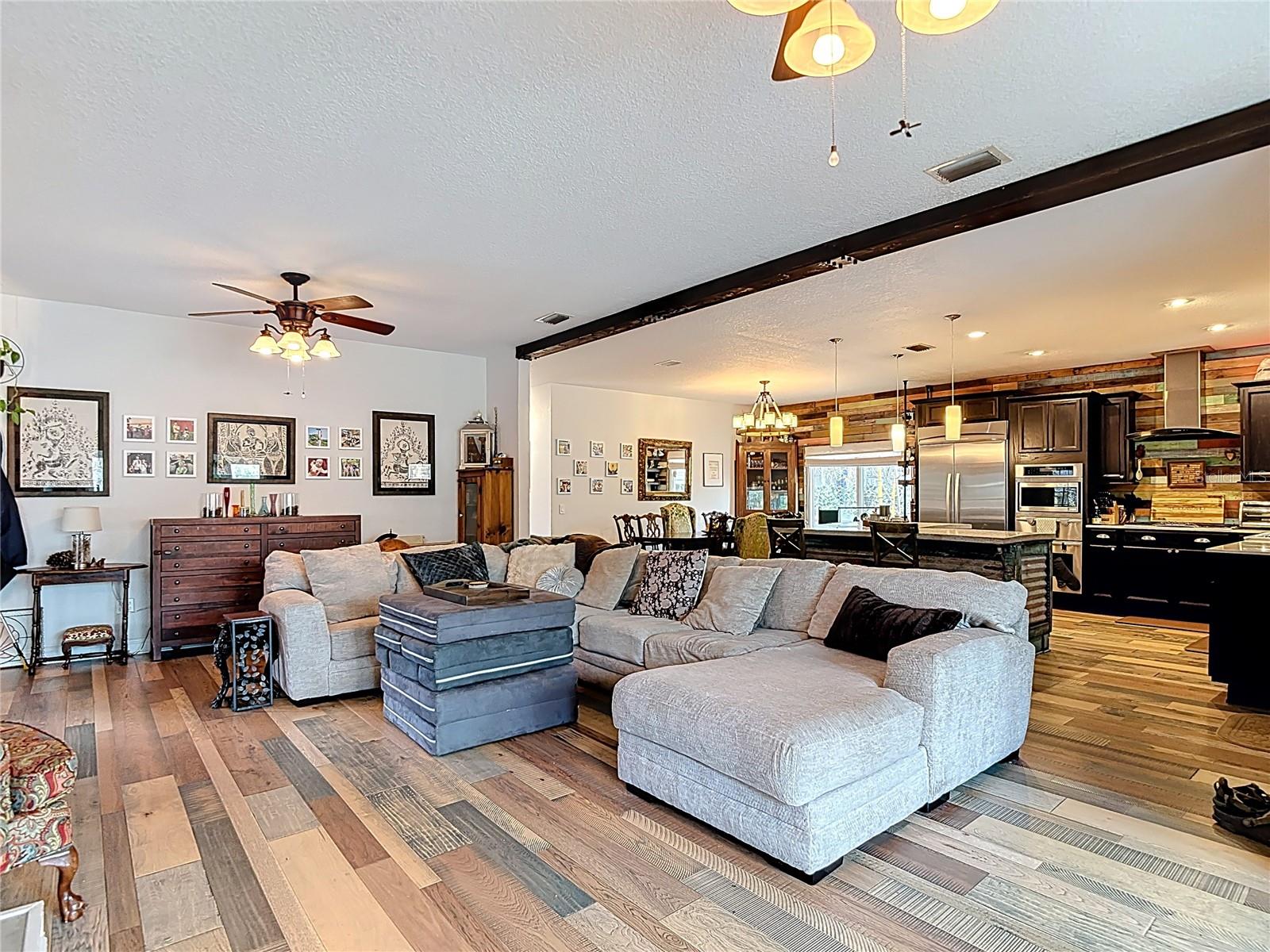 WEST SUWANEE HEIGHTS - Residential