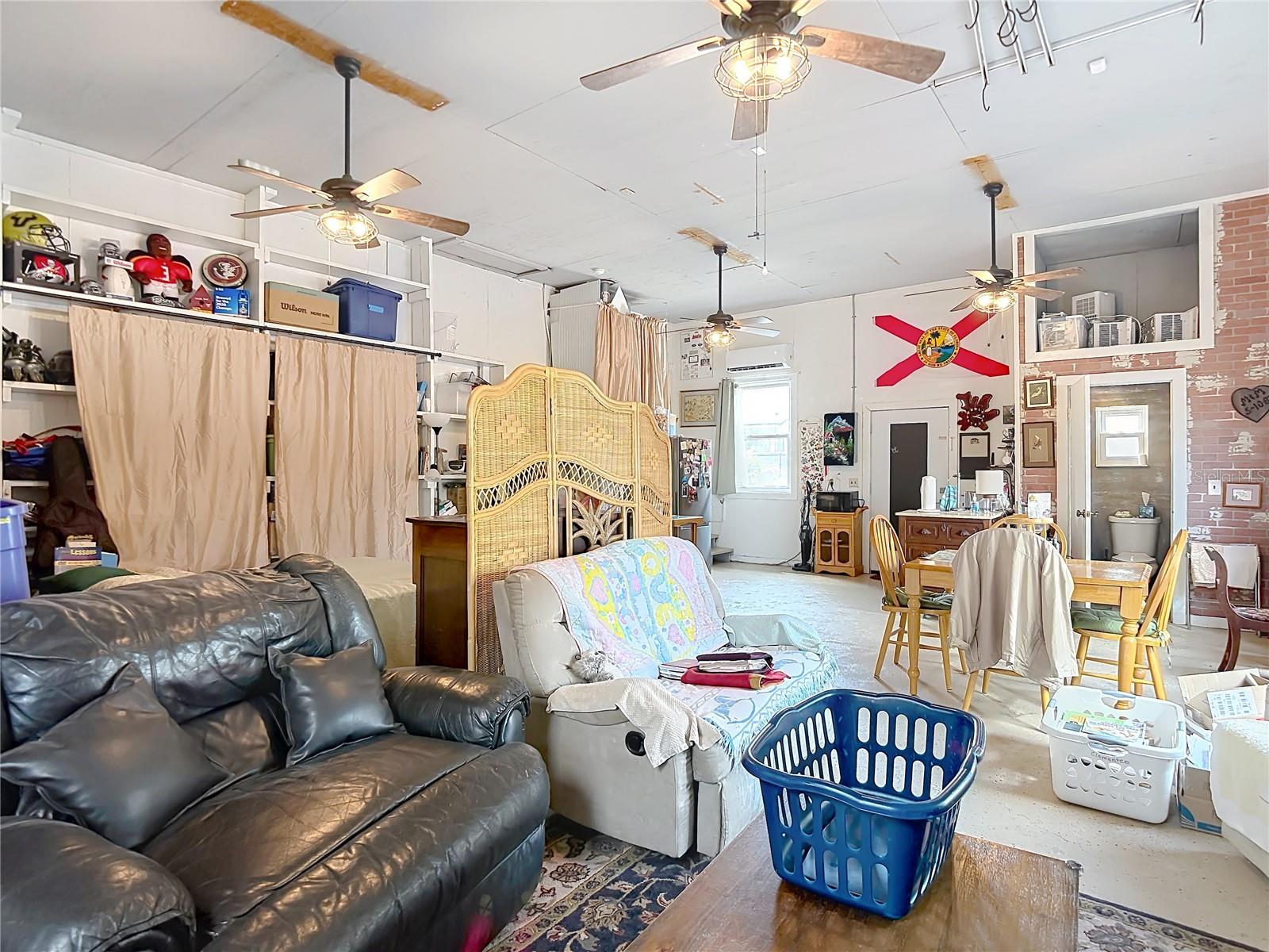 WEST SUWANEE HEIGHTS - Residential