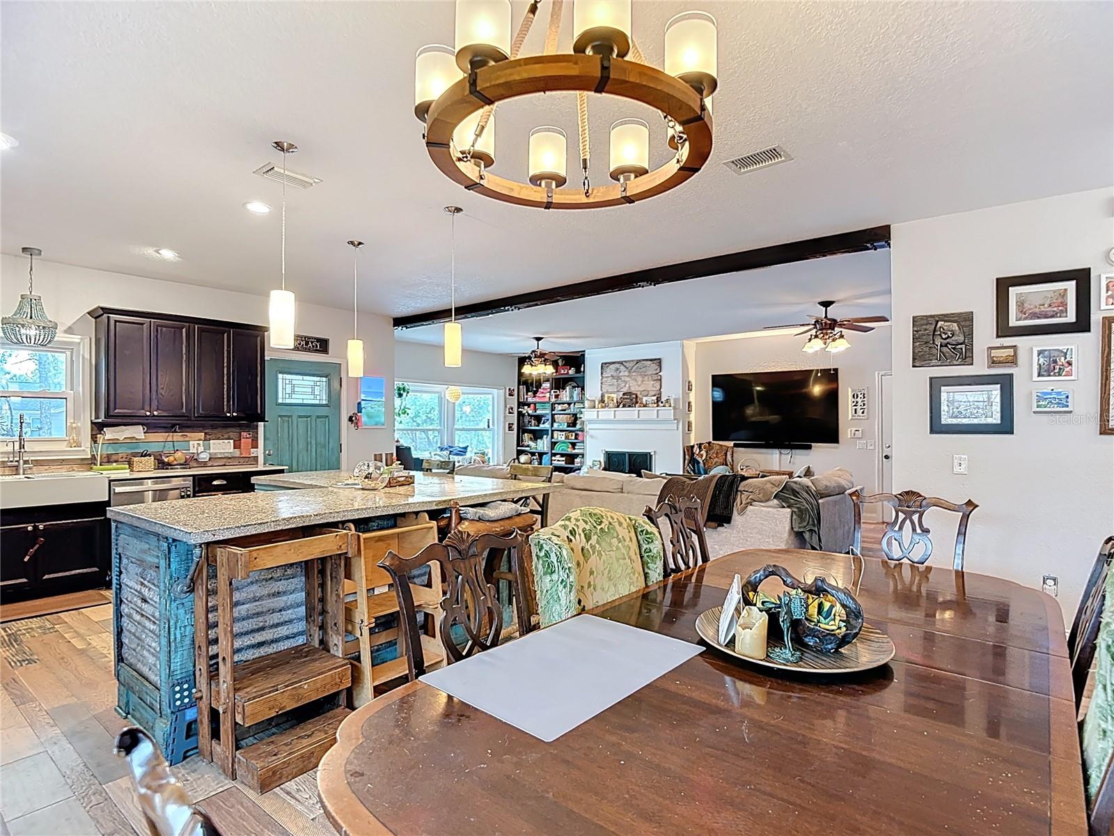 WEST SUWANEE HEIGHTS - Residential