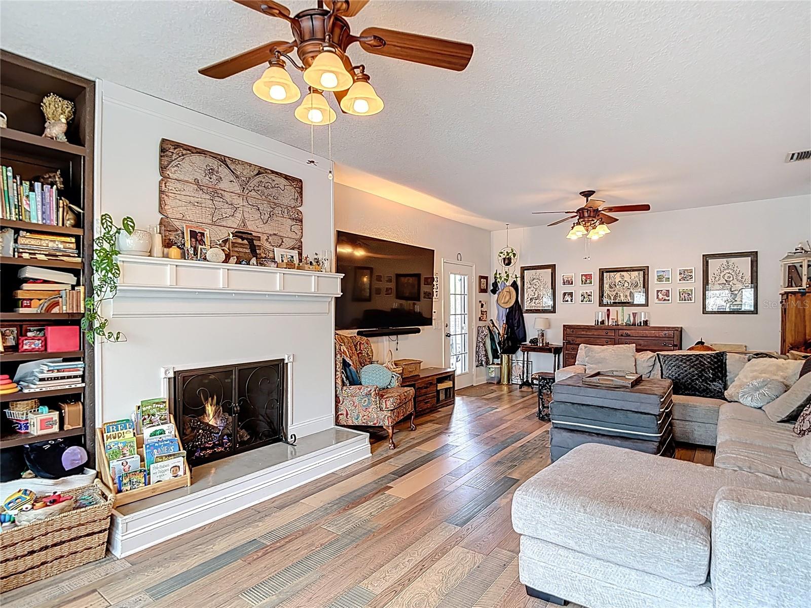 WEST SUWANEE HEIGHTS - Residential