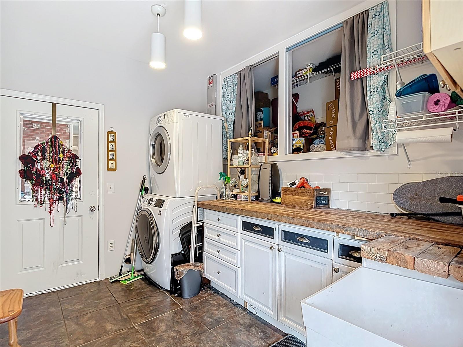 WEST SUWANEE HEIGHTS - Residential