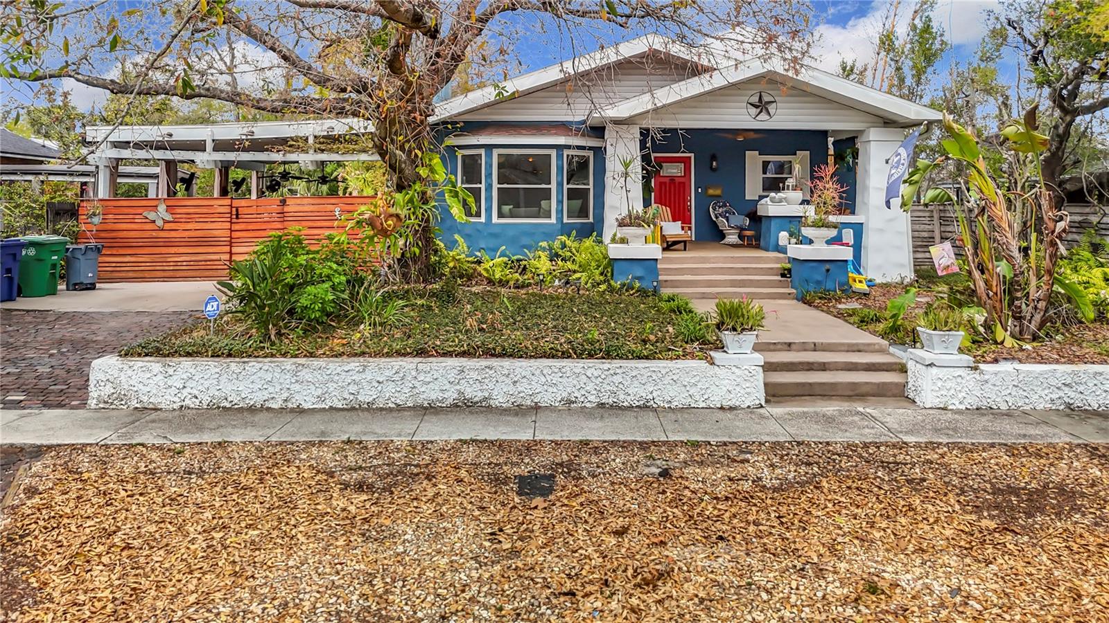 WEST SUWANEE HEIGHTS - Residential